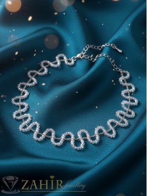  Елегантно колие с нежен вълнообразен дизайн, инкрустирано с фино блестящи стъклени мъниста - N1631